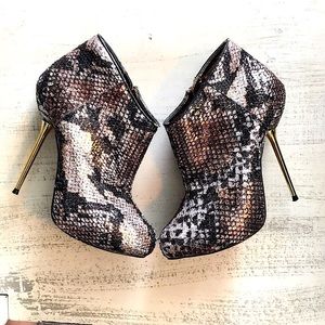 Wild Pair Sequin Animal Print Zip-up Stiletto Heel Ankle Booties, 6